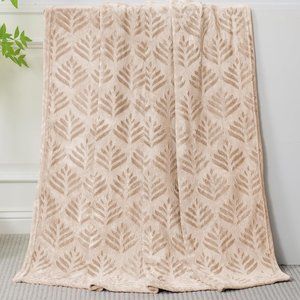 Twin Size Bed Plush Blanket Sand Pine Tree Textured Tan Leaf Soft Velvet Velour